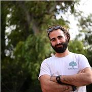 Impartisco lezioni per l'ambito socio educativo universitario, artistico e umanistico per ragazzi di superiori e medie